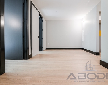 250 Winthrop Street - Photo Thumbnail 7