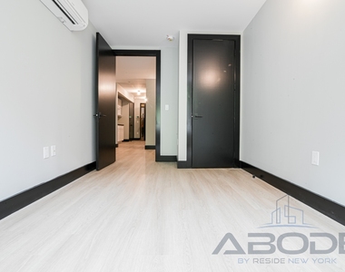 250 Winthrop Street - Photo Thumbnail 8