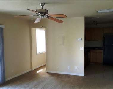 222 Se Pompano Drive Se - Photo Thumbnail 9