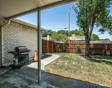 901 Goodwin Drive - Photo Thumbnail 22