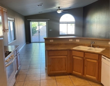 5720 Bullhead Street - Photo Thumbnail 4