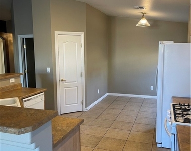 5720 Bullhead Street - Photo Thumbnail 3