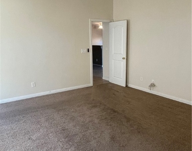 5720 Bullhead Street - Photo Thumbnail 7