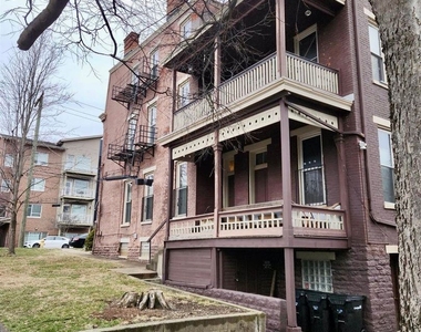 2800 Euclid Avenue - Photo Thumbnail 4