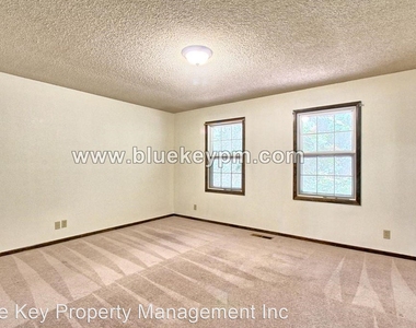 1801 E Main Street - Photo Thumbnail 6