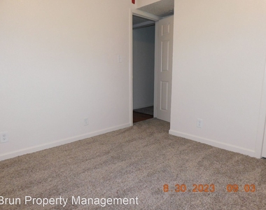 430 E. Red Bud Rd. Trevor Trace Apartments - Photo Thumbnail 3