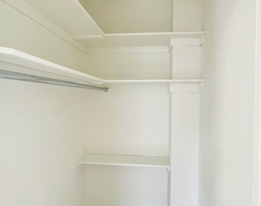 156 East 37th Street, 4D - Photo Thumbnail 11