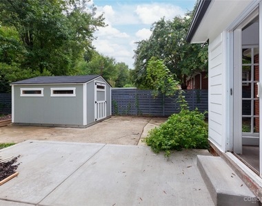 1227 Tarrington Avenue - Photo Thumbnail 20