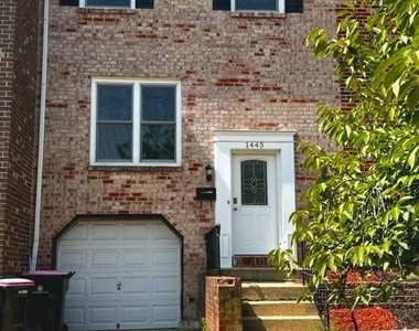 1445 Boxwood Drive - Photo Thumbnail 0