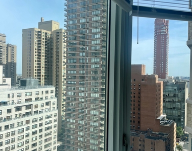  E 71 Street - Photo Thumbnail 5