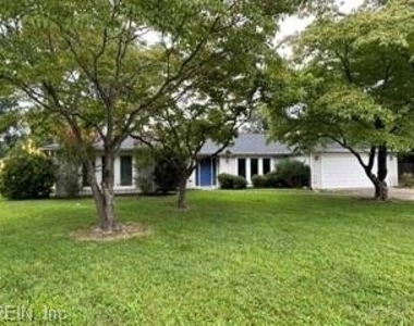 1012 Southern Points Circle - Photo Thumbnail 0