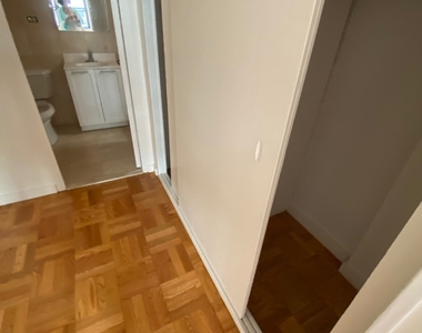 East 55th Street - Photo Thumbnail 17
