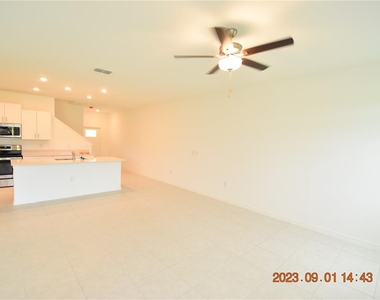 6252 Shiner Street - Photo Thumbnail 11