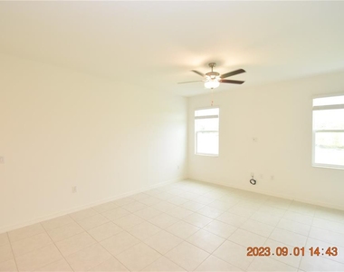 6252 Shiner Street - Photo Thumbnail 10