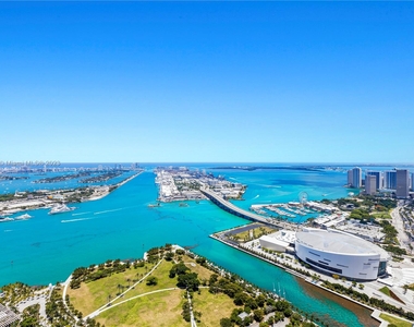 1100 Biscayne Blvd - Photo Thumbnail 15