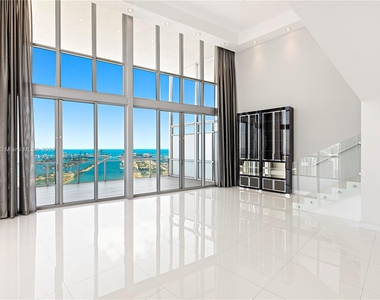 1100 Biscayne Blvd - Photo Thumbnail 13