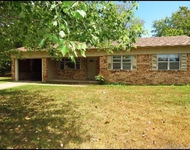 25 Oak Meadows Drive - Photo Thumbnail 0