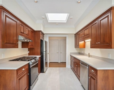 3638 Peachtree Road Ne - Photo Thumbnail 9