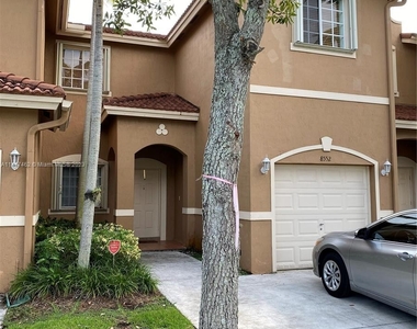 8552 Sw 214th Way - Photo Thumbnail 1