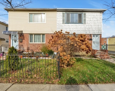 218-41 100th Avenue - Photo Thumbnail 0