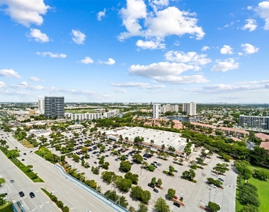 2600 E Hallandale Beach Blvd - Photo Thumbnail 1