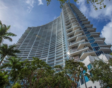 2020 N Bayshore Dr - Photo Thumbnail 18