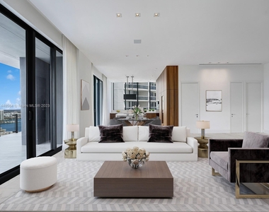 17141 Collins Ave - Photo Thumbnail 10