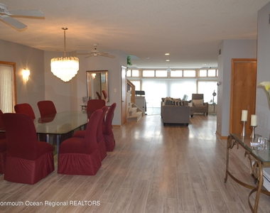 106 Oceanfront - Photo Thumbnail 6