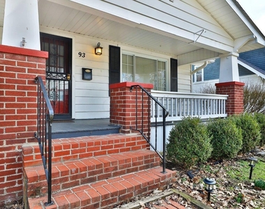 93 E Lincoln Avenue - Photo Thumbnail 2