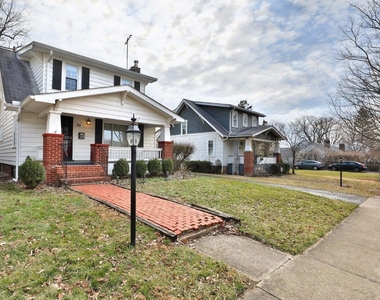 93 E Lincoln Avenue - Photo Thumbnail 1