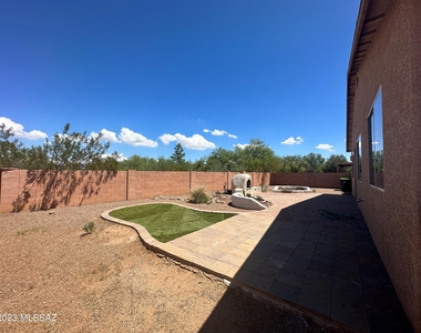 7532 W Ranchers Drive - Photo Thumbnail 9