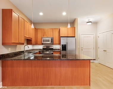 4814 N Damen Avenue - Photo Thumbnail 4