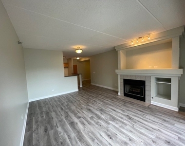 470 W Mahogany Court - Photo Thumbnail 6