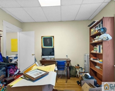 53 Lincoln Avenue - Photo Thumbnail 4