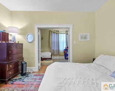 53 Lincoln Avenue - Photo Thumbnail 13