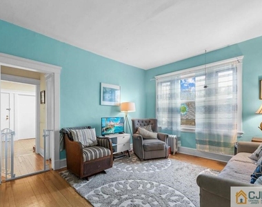 53 Lincoln Avenue - Photo Thumbnail 3