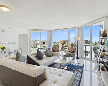 16699 Collins Ave - Photo Thumbnail 8