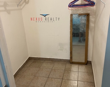 25-8 37th Avenue - Photo Thumbnail 5