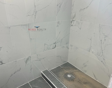25-8 37th Avenue - Photo Thumbnail 3