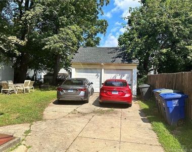 986 Laurel Avenue - Photo Thumbnail 18