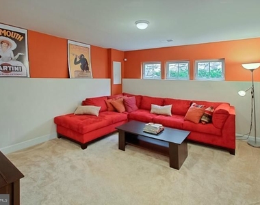 2662 S Kenmore Court - Photo Thumbnail 14