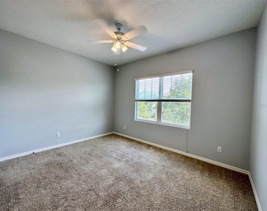 15167 Newtonia Street - Photo Thumbnail 12