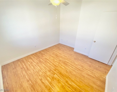 1145 Nevada Sky Street - Photo Thumbnail 8