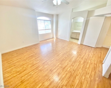 1145 Nevada Sky Street - Photo Thumbnail 18