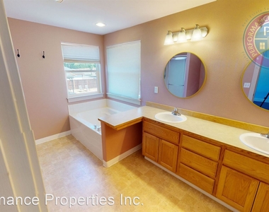 14981 Smithfield Drive - Photo Thumbnail 23