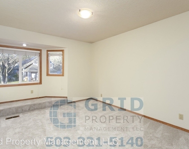 1180 Nw Weybridge Way - Photo Thumbnail 24