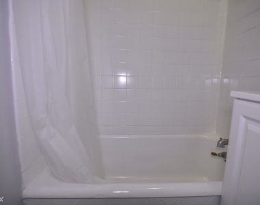 4606 N. Beacon, Unit M - Photo Thumbnail 11