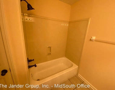 7826 Pips Ridge Lane - Photo Thumbnail 29