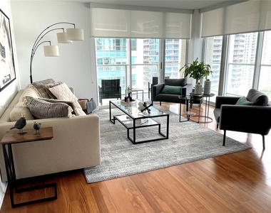 1155 Brickell Bay Dr - Photo Thumbnail 0