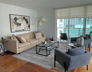 1155 Brickell Bay Dr - Photo Thumbnail 1